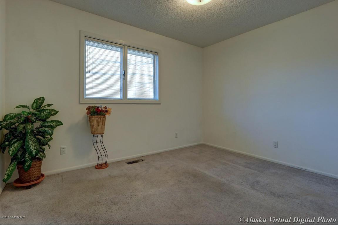 8620 E 10th Ave, Anchorage, AK 99504 photo 16