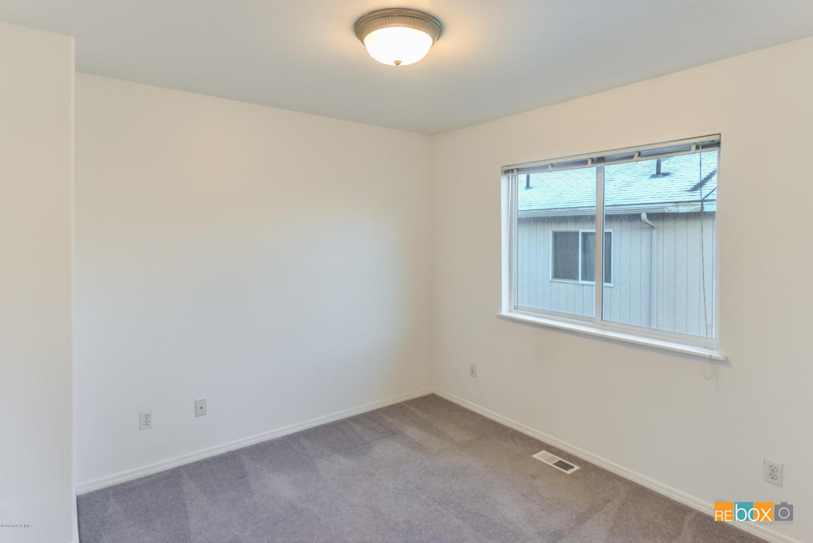 114 E 45th Ave # 5, Anchorage, AK 99503 photo 4