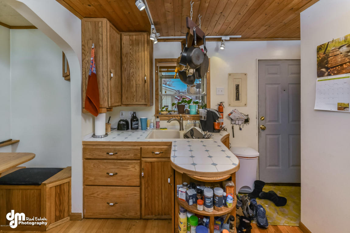 530 E 9th Ave, Anchorage, AK 99501 photo 4