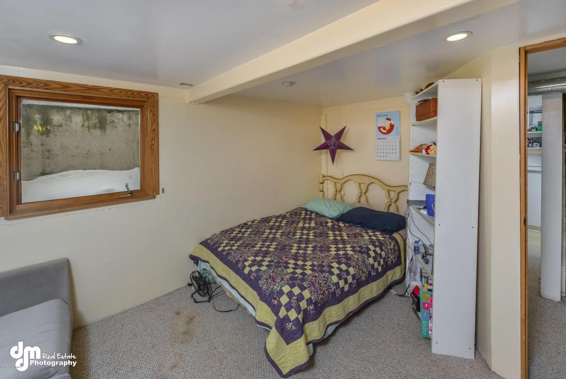 530 E 9th Ave, Anchorage, AK 99501 photo 18