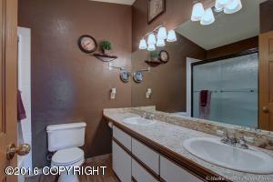 4060 Sycamore Loop, Anchorage, AK 99504 photo 19