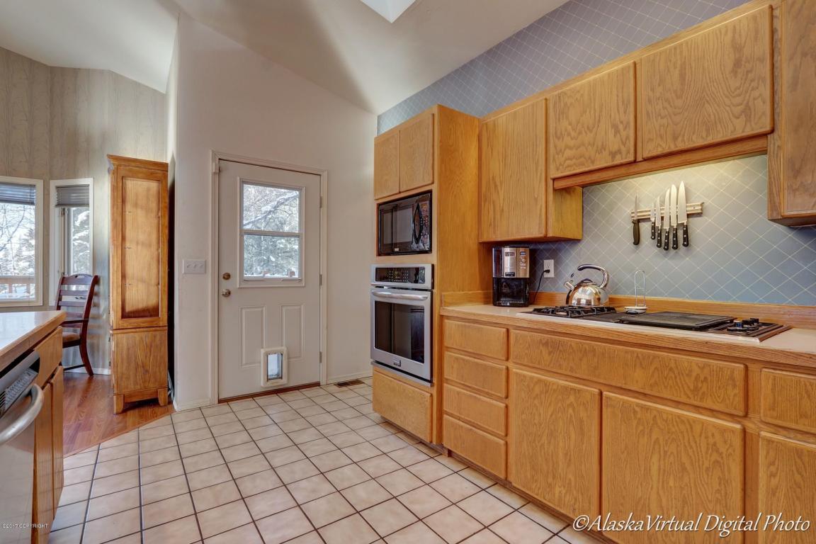 18888 Jamie Dr, Eagle River, AK 99577 photo 23