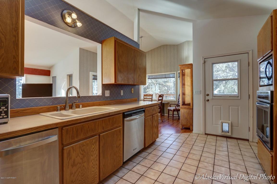 18888 Jamie Dr, Eagle River, AK 99577 photo 24
