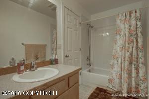 6909 Creekview Loop # 7, Anchorage, AK 99507 photo 13