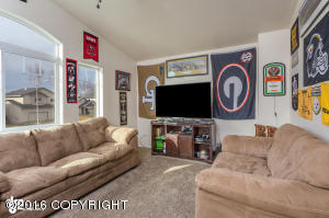 9119 Eagle River Ln, Eagle River, AK 99577 photo 13