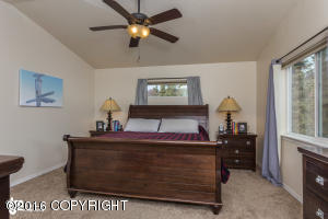 9119 Eagle River Ln, Eagle River, AK 99577 photo 16