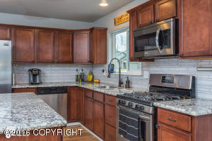 9119 Eagle River Ln, Eagle River, AK 99577 photo 6