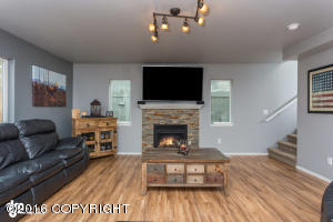 9119 Eagle River Ln, Eagle River, AK 99577 photo 3