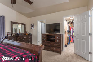 9119 Eagle River Ln, Eagle River, AK 99577 photo 17