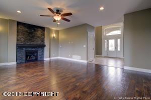 5064 E Loft Cir, Wasilla, AK 99654 photo 6