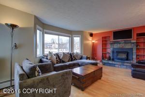 8320 Exeter Dr, Anchorage, AK 99507 photo 4