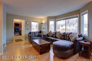 8320 Exeter Dr, Anchorage, AK 99507 photo 5