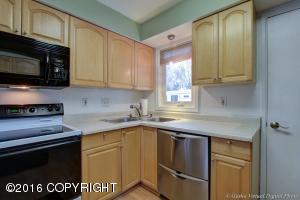 8320 Exeter Dr, Anchorage, AK 99507 photo 15