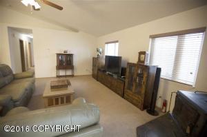 985 Marquette Loop, North Pole, AK 99705 photo 2