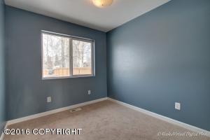 3335 Peterkin Ave, Anchorage, AK 99508 photo 25