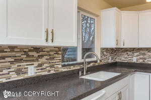 734 Cedar St, Anchorage, AK 99501 photo 3