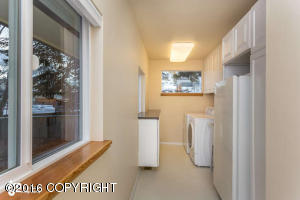 734 Cedar St, Anchorage, AK 99501 photo 10