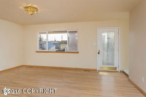 734 Cedar St, Anchorage, AK 99501 photo 7