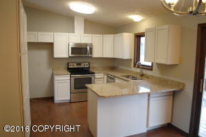 12423 Breckenridge Dr, Eagle River, AK 99577 photo 3