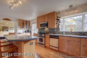 11215 Aurora St, Eagle River, AK 99577 photo 9