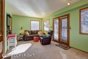 10251 Crest View Ln, Eagle River, AK 99577 photo 4