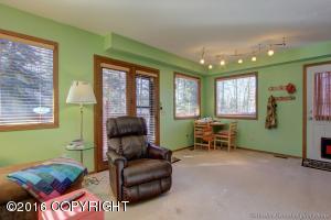 10251 Crest View Ln, Eagle River, AK 99577 photo 6
