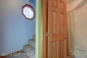 10251 Crest View Ln, Eagle River, AK 99577 photo 12