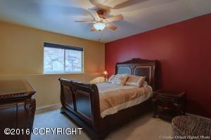8959 Meadow Park Cir, Eagle River, AK 99577 photo 14