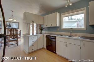 10115 Main Tree Dr, Anchorage, AK 99507 photo 12