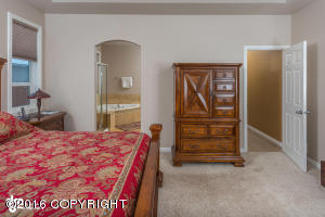10811 Splendor Loop, Eagle River, AK 99577 photo 15