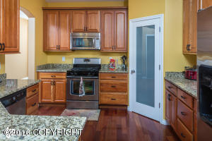 10811 Splendor Loop, Eagle River, AK 99577 photo 13