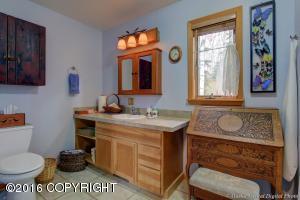 21525 River Park Dr, Eagle River, AK 99577 photo 29