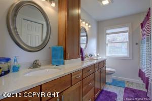 11045 Buskin Cir, Eagle River, AK 99577 photo 29