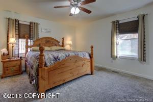 11045 Buskin Cir, Eagle River, AK 99577 photo 23