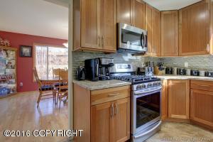 11045 Buskin Cir, Eagle River, AK 99577 photo 11