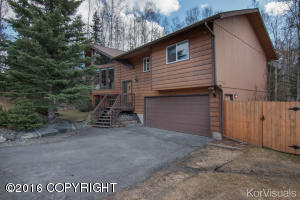 19320 Middleton Loop, Eagle River, AK 99577 photo 5