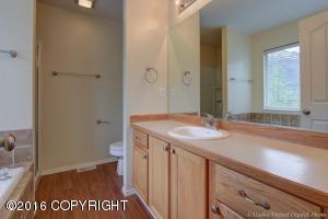 19930 Highland Ridge Dr, Eagle River, AK 99577 photo 13