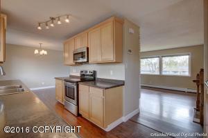 1841 Bartlett Dr, Anchorage, AK 99507 photo 5