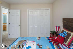 2006 Parkview Cir, Anchorage, AK 99501 photo 16