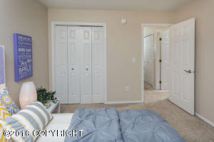 2006 Parkview Cir, Anchorage, AK 99501 photo 14