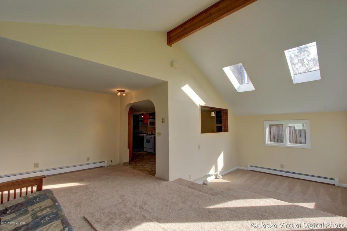 11337 Aurora St, Eagle River, AK 99577 photo 5