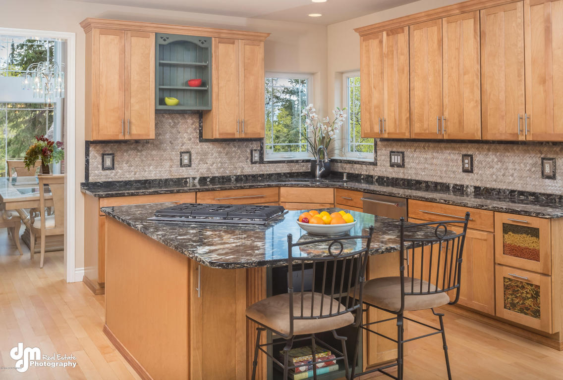 10271 Middlerock Rd, Anchorage, AK 99507 photo 15