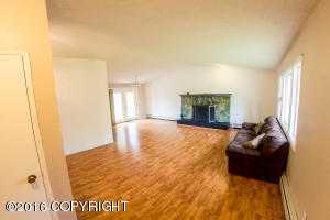 18123 Tonsina Ct, Eagle River, AK 99577 photo 4