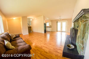 18123 Tonsina Ct, Eagle River, AK 99577 photo 6