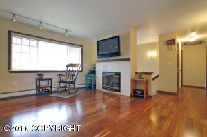 7206 E 17th Ave, Anchorage, AK 99504 photo 3