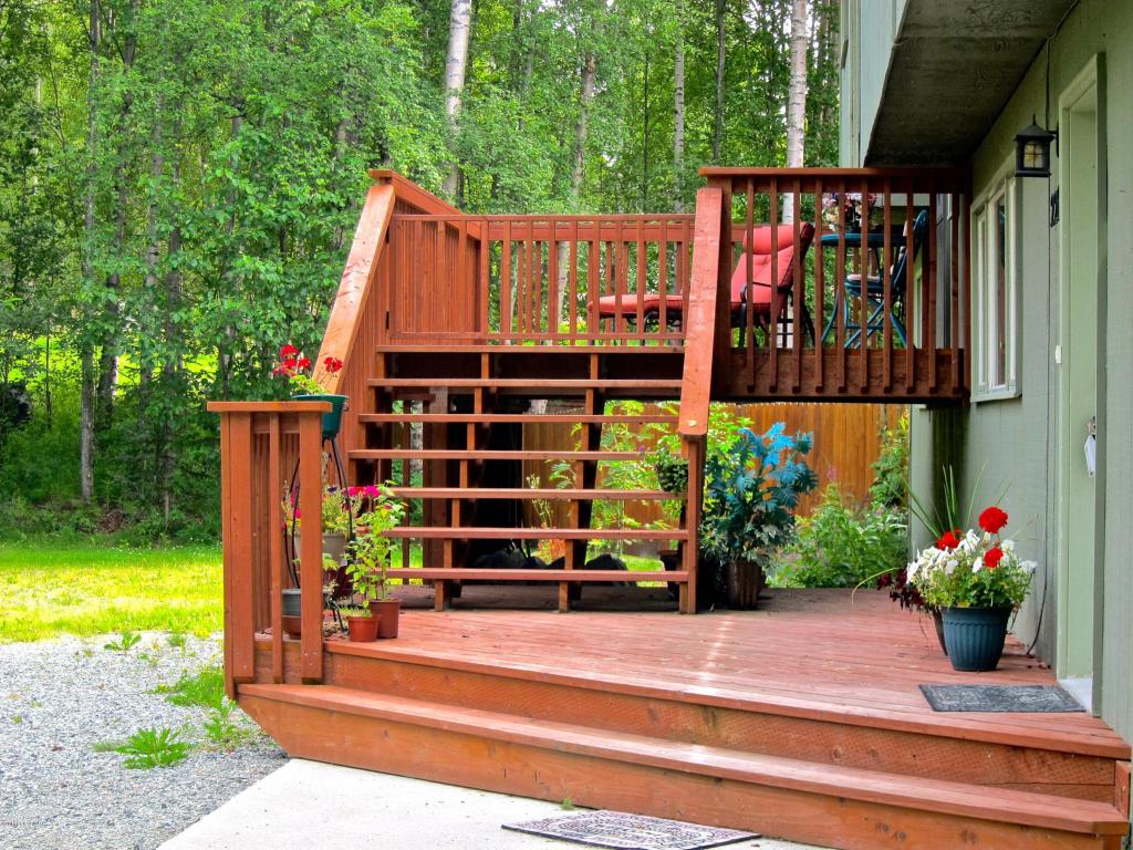 22612 Robinson Rd, Chugiak, AK 99567 photo 2