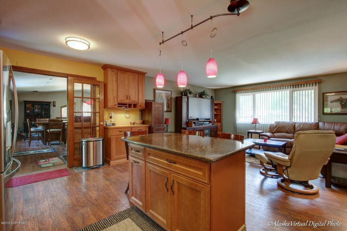 22612 Robinson Rd, Chugiak, AK 99567 photo 11