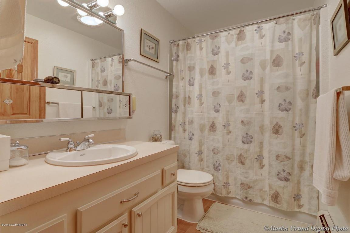 10108 Hillcrest Ln, Eagle River, AK 99577 photo 12