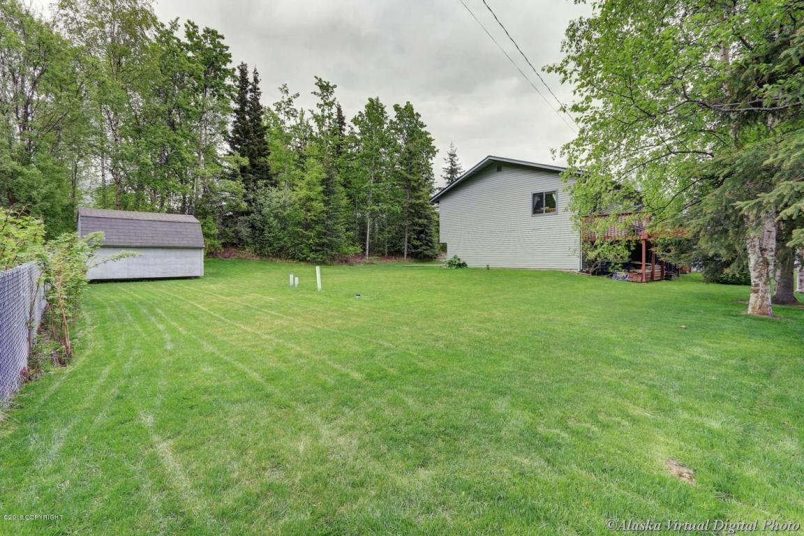 10108 Hillcrest Ln, Eagle River, AK 99577 photo 2