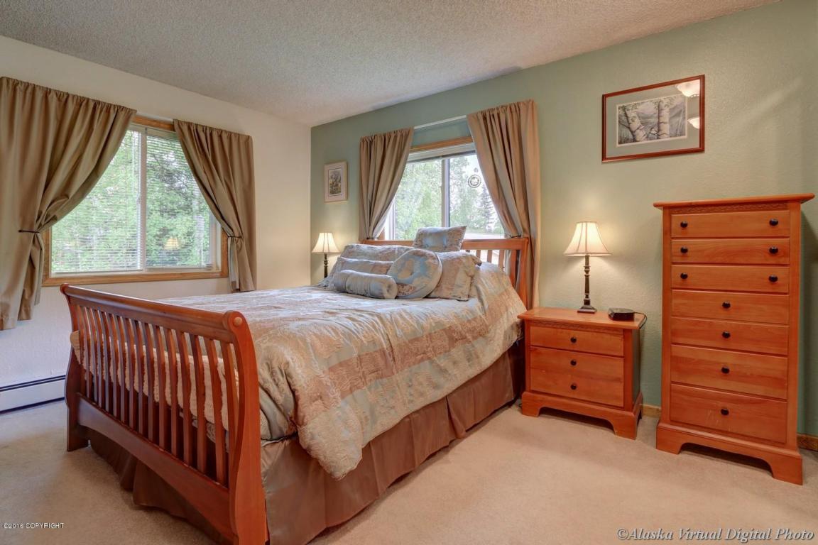 10108 Hillcrest Ln, Eagle River, AK 99577 photo 13
